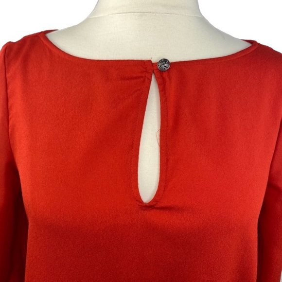 NWOT Jennifer Lopez tear drop puff sleeve blouse - Picture 2 of 6